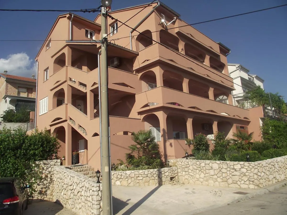 Apartments With A Swimming Pool Novi Vinodolski - 5479