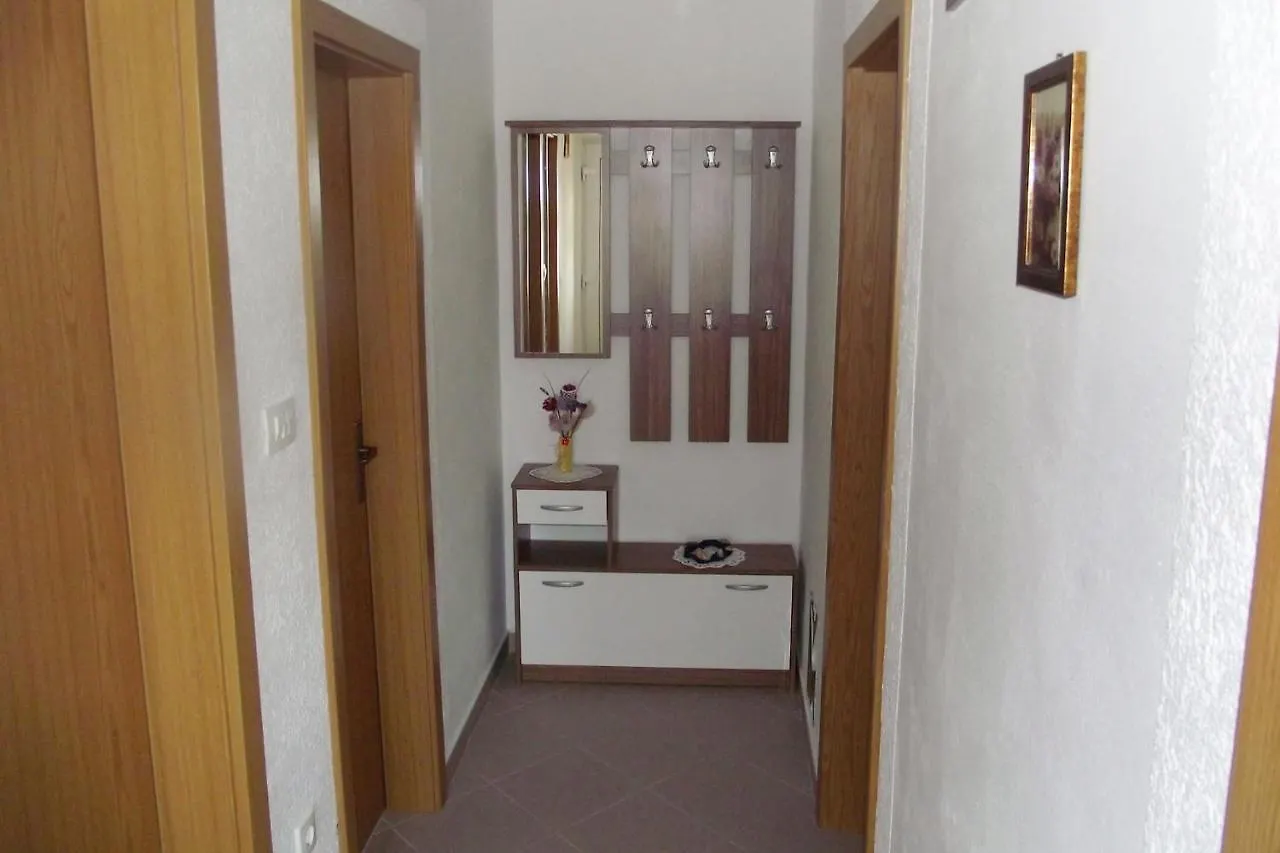 Apartments With A Swimming Pool Novi Vinodolski - 5479