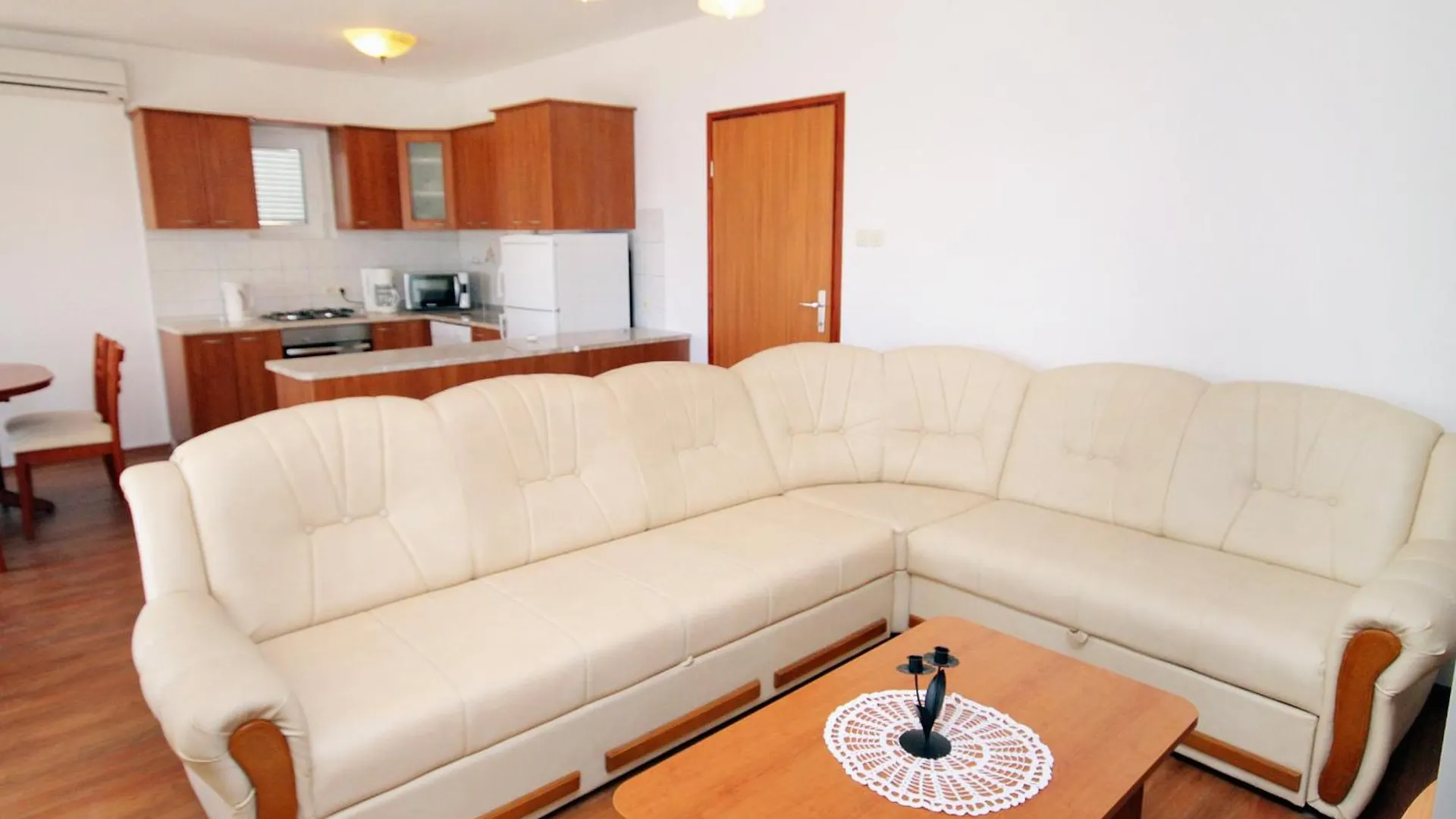 Apartments With A Swimming Pool Novi Vinodolski - 5479